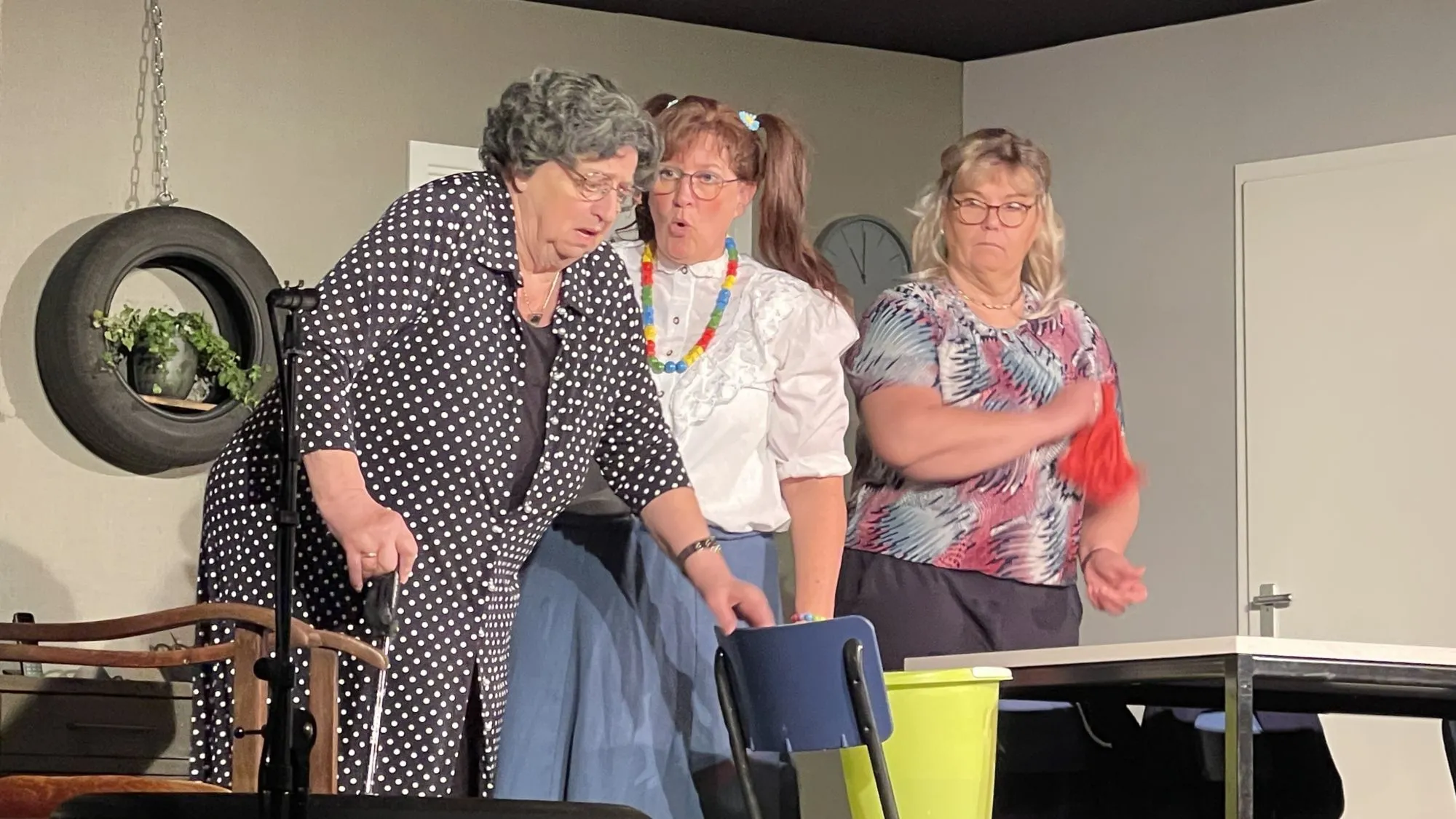 V.O.V.O kan je nog laten lachen om een telefoonboek