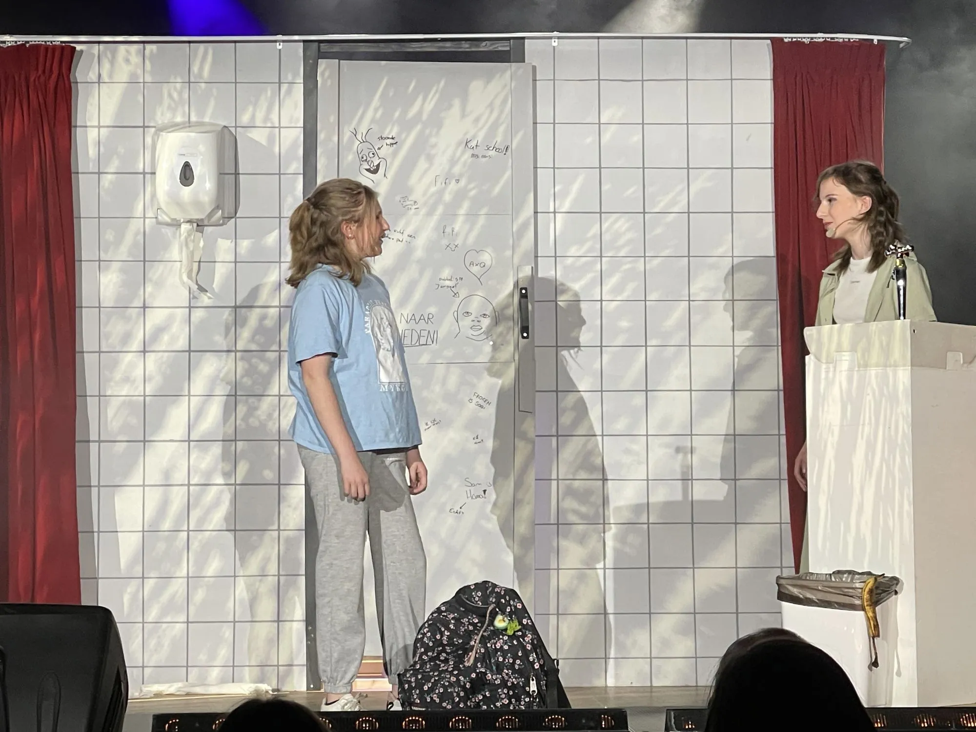 Almende College - Jongeren onderzoeken hun eigen wereld