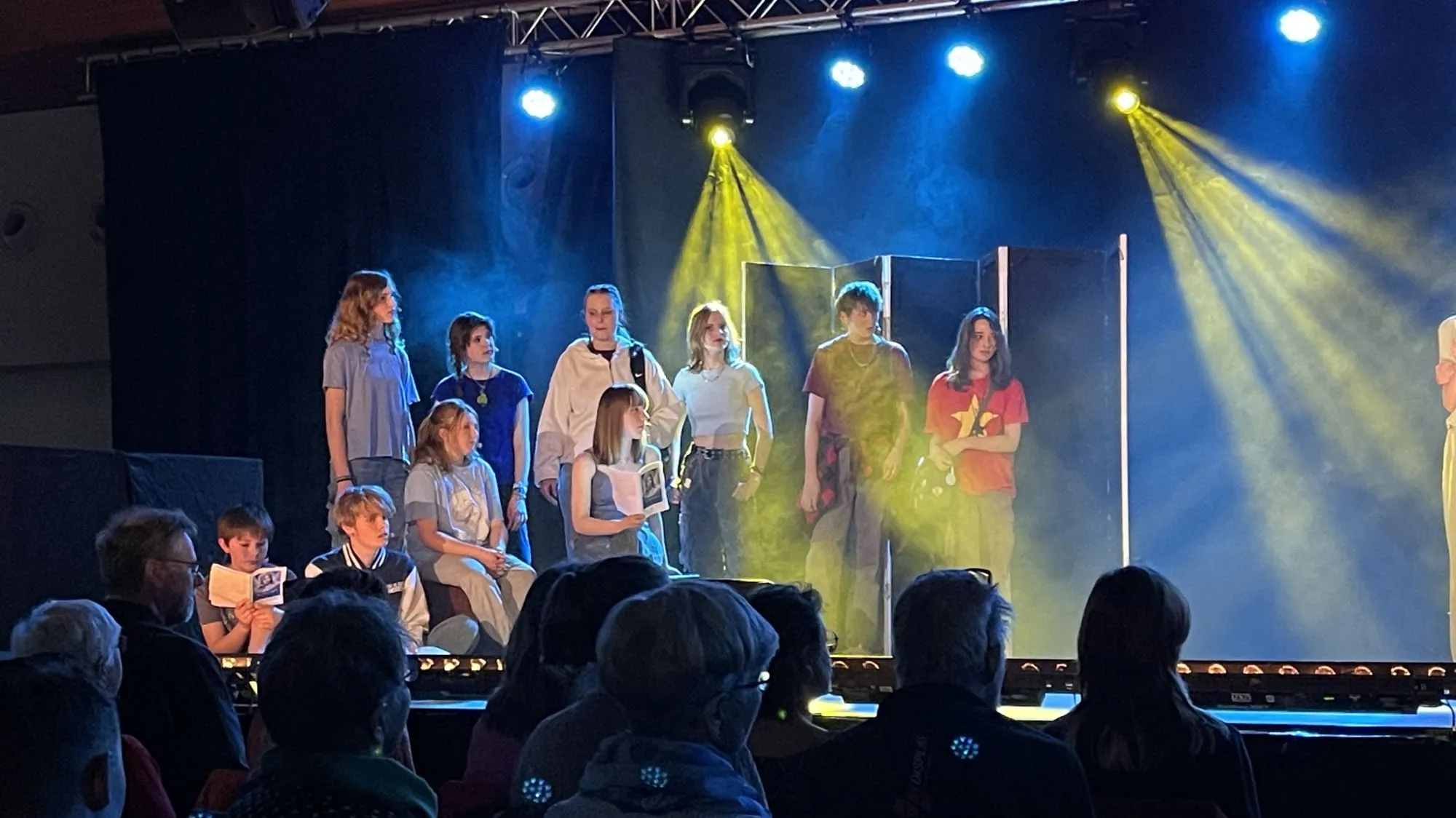 Almende College - Jongeren onderzoeken hun eigen wereld